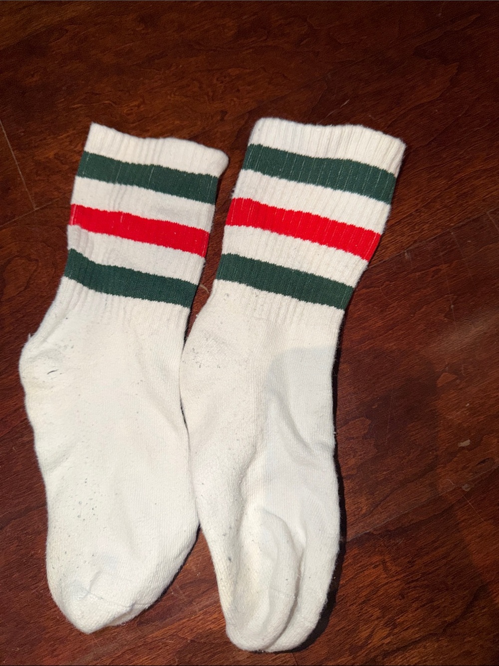 Classic GUCCI White Crew Socks with Green and Red Stripes - Men's